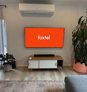 FOXTEL min 1